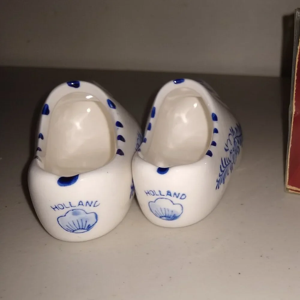 Hand Made Porcelain Wind Mill + Shoes Dutch Souvenir vintage